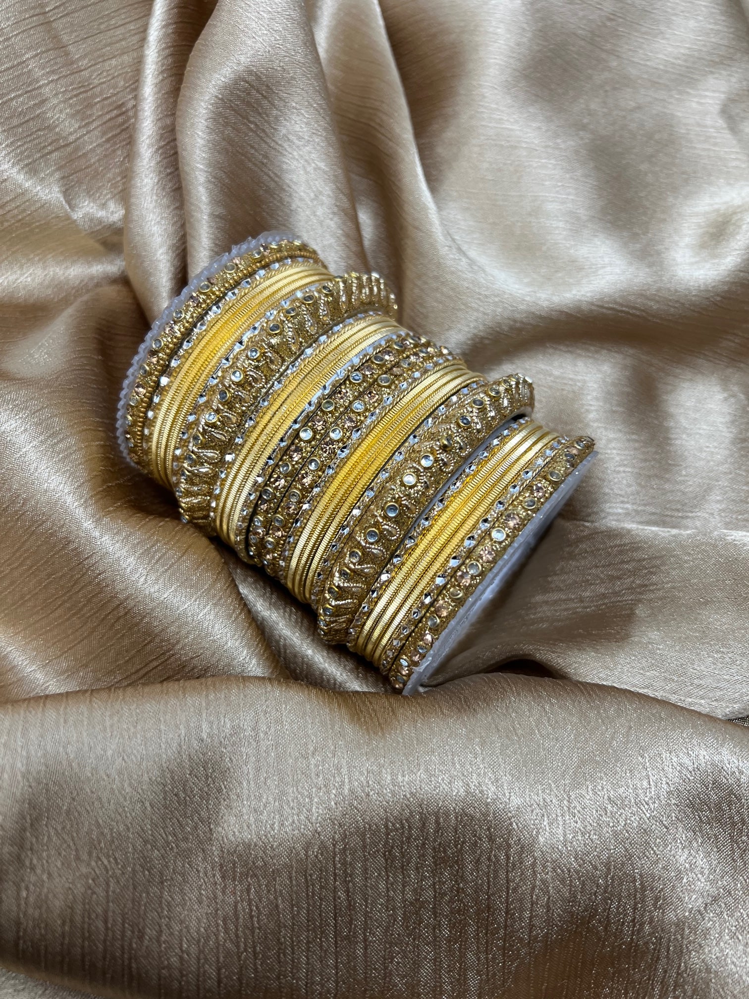 1129G Gold Color Metal Bangle Set Indian Bridal Churiyan Chudiyan Indian Jewelry