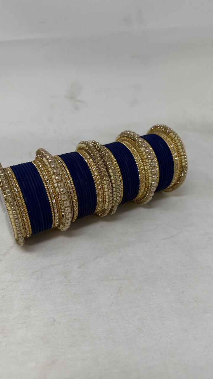 1186- Navy Velvet Bangle Set for Both Hands – Antique Gold Bridal
