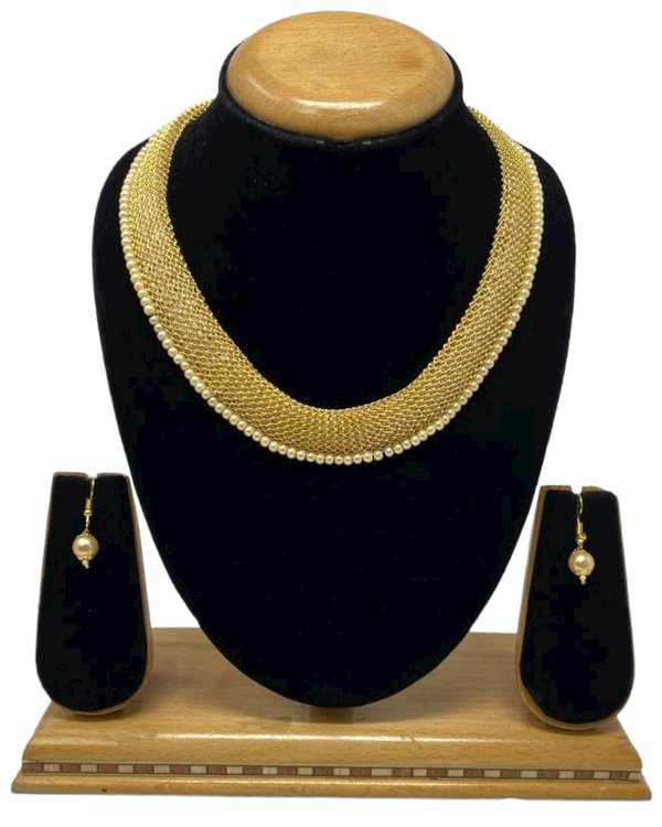 Gold Flat Chain Necklace With Pearls and Earrings