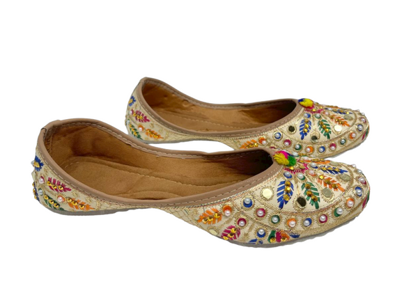Women Indian Cream Beige Mojari Khussa Jutti Flat Shoes With Multi Color Embroidery J6