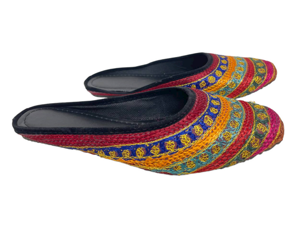 Women Indian Red Mojari Khussa Jutti Flat Shoes With Embroidery J14
