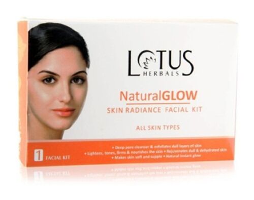Lotus Herbals Natural Glow Kit Skin Radiance Facial Kit 50g